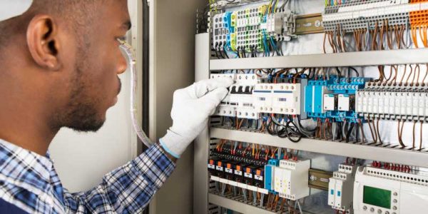 Commercial-Electrician-3